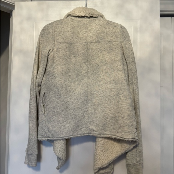 Abercrombie & Fitch Plush Sweater - Picture 3 of 3